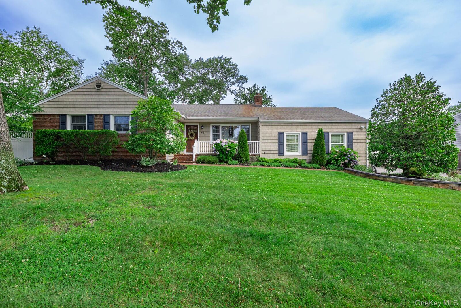 Property Photo:  48 William Penn Drive  NY 11790 