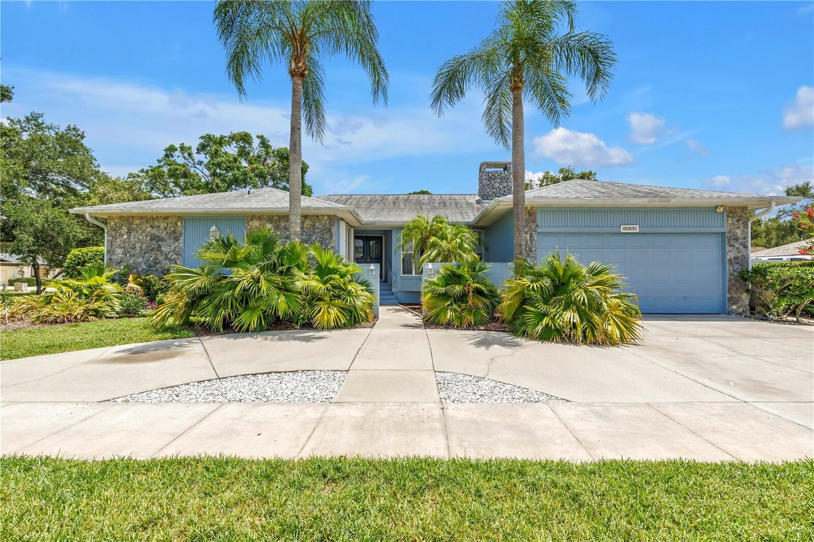 Property Photo: 3000 Heron Place FL 33762