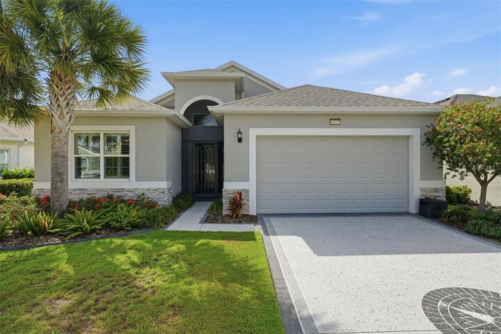Property Photo:  8707 Providence Ct  FL 32757 