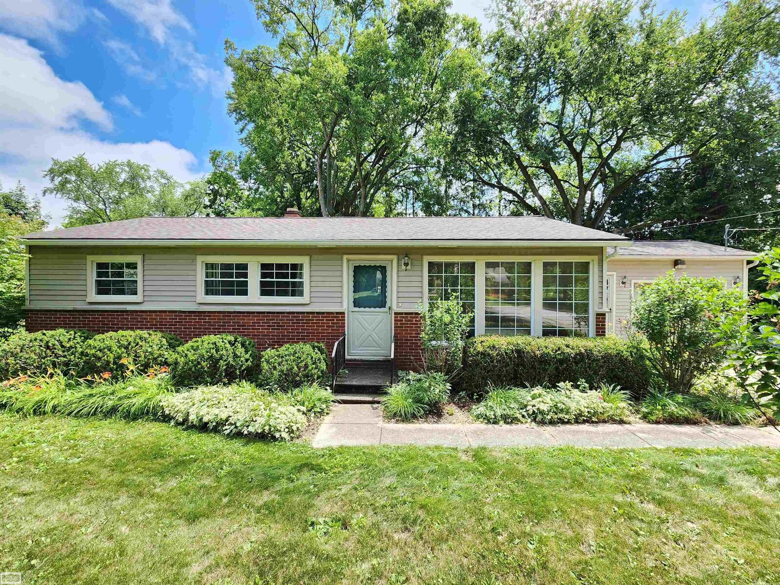 Property Photo:  74030 Tietz Street  MI 48005 