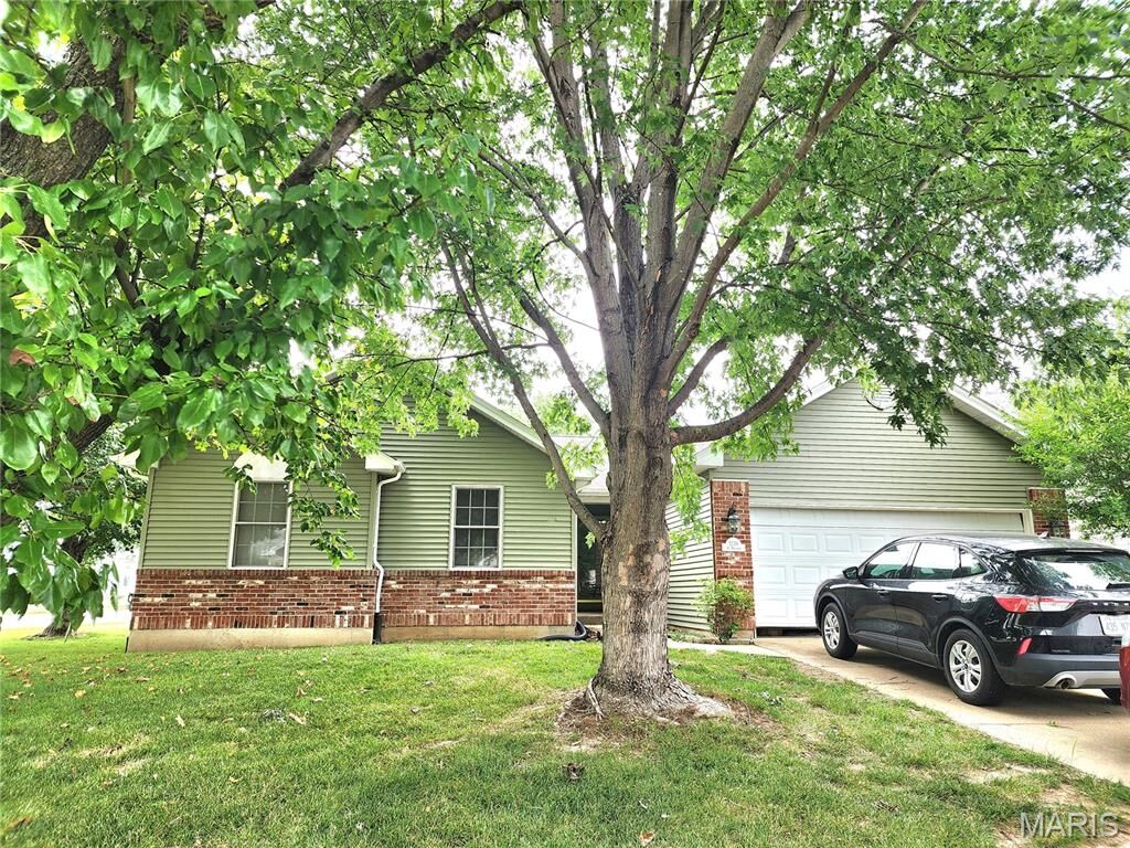 Property Photo: 1236 Saint Matthew Avenue MO 63366