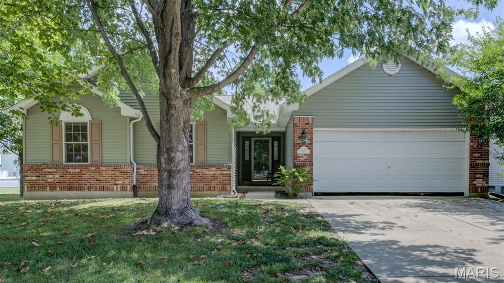 Property Photo: 1236 Saint Matthew Avenue MO 63366