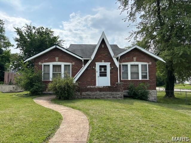 Property Photo:  3802 Melba Place  MO 63121 