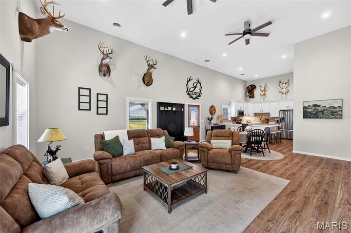 Property Photo: 519 Woods Road MO 63377