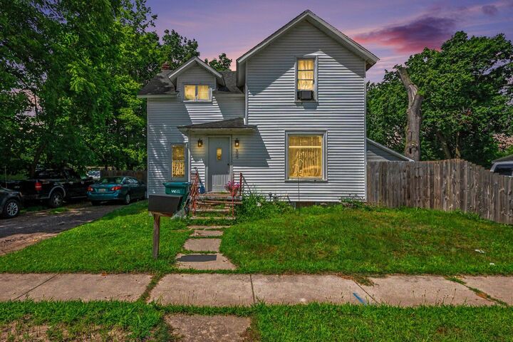 Property Photo: 304 Fifth Avenue MI 49093