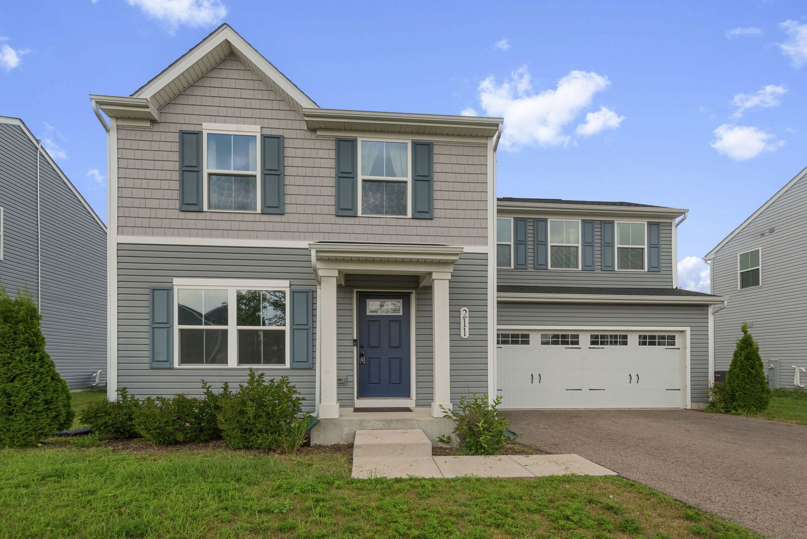 Property Photo: 211 Buckeye Street IL 60556