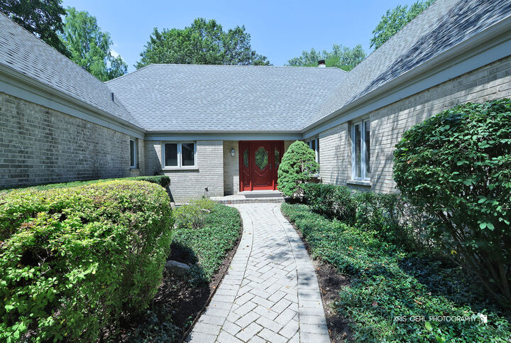 Property Photo: 260 Old Mill Road IL 60010