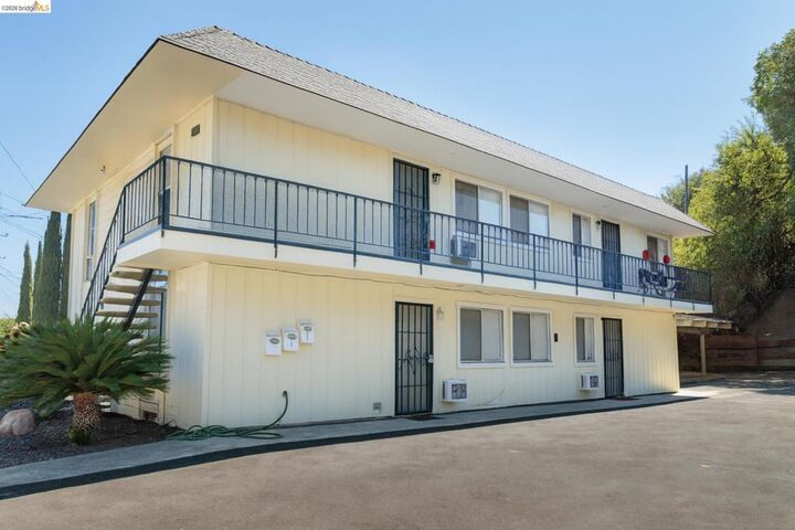 Property Photo:  22 S Lake Dr  CA 94509 