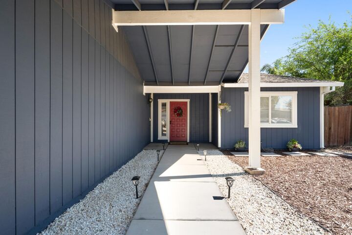 Property Photo:  6528 Briartree Way  CA 95621 