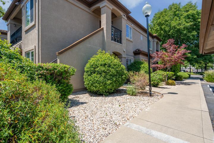 Property Photo:  4200 E Commerce Way 1611  CA 95834 