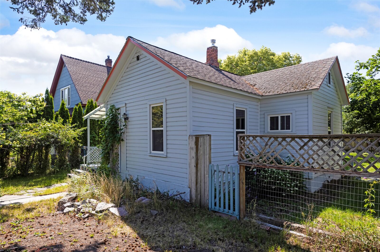 Property Photo:  527 S 2nd Street W  MT 59801 