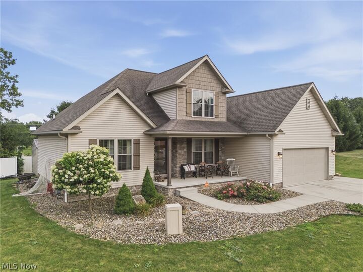 Property Photo:  5852 Sky Ridge Avenue NE  OH 44641 