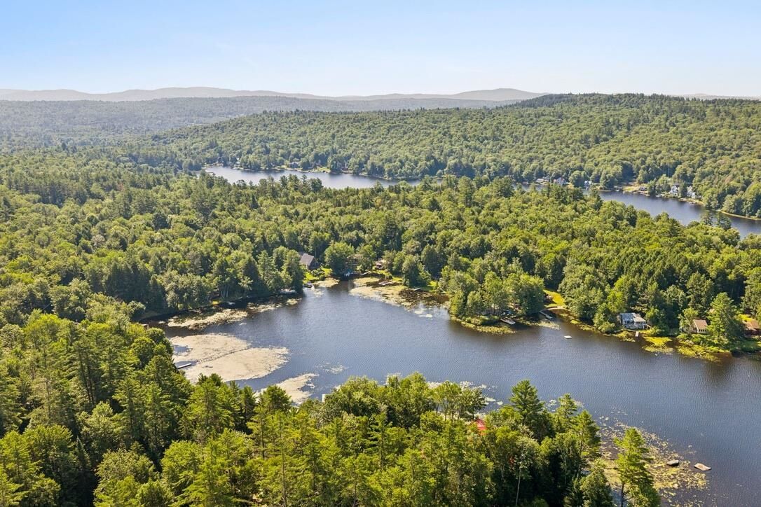 Property Photo:  25 Lakeside Drive  NH 03773 