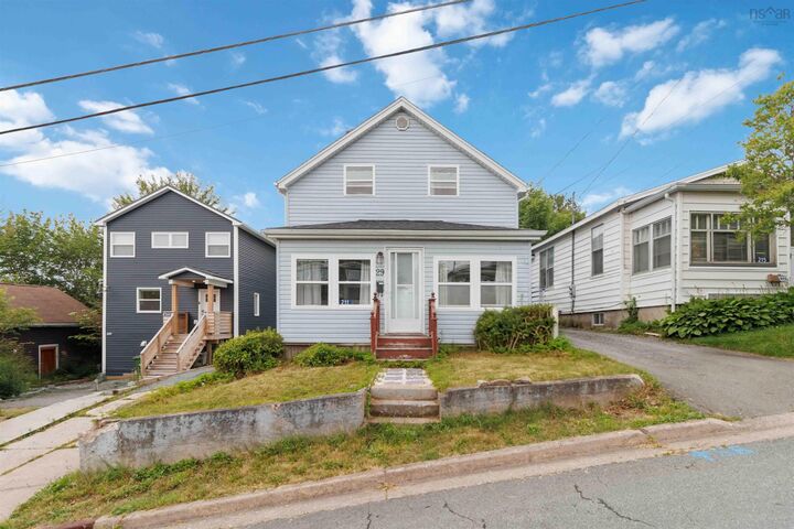 211 Marvin Street — photo 1