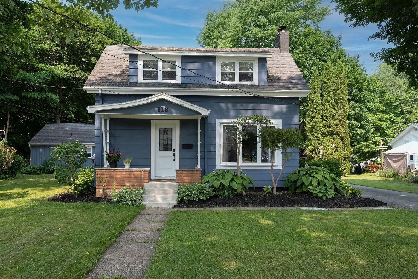 Property Photo: 118 Belcher Street NS B4N 1C9
