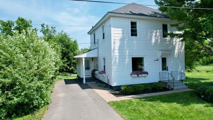 29 River Avenue — photo 1