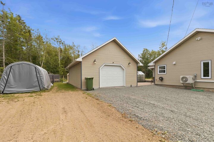 Property Photo:  19 Robyn Drive Drive  NS B2S 2T3 