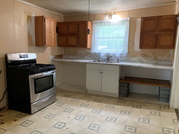 Property Photo: 903 E Missouri Street MO 63501