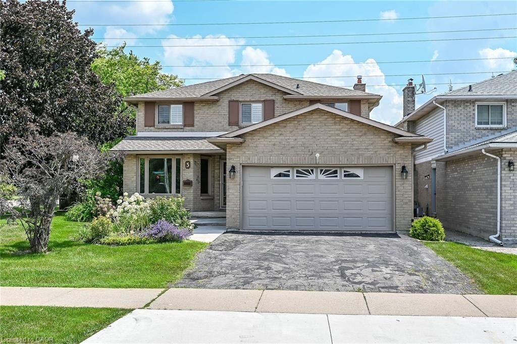 Property Photo:  3 Ridgemount Drive  ON L8W 2R6 