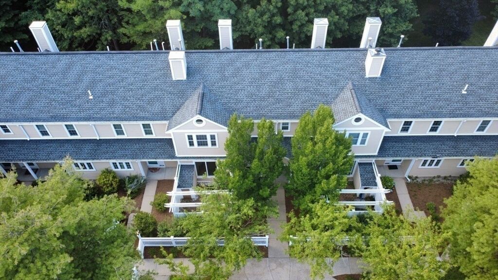 Property Photo:  290 Allerton Commons Ln 290  MA 02184 
