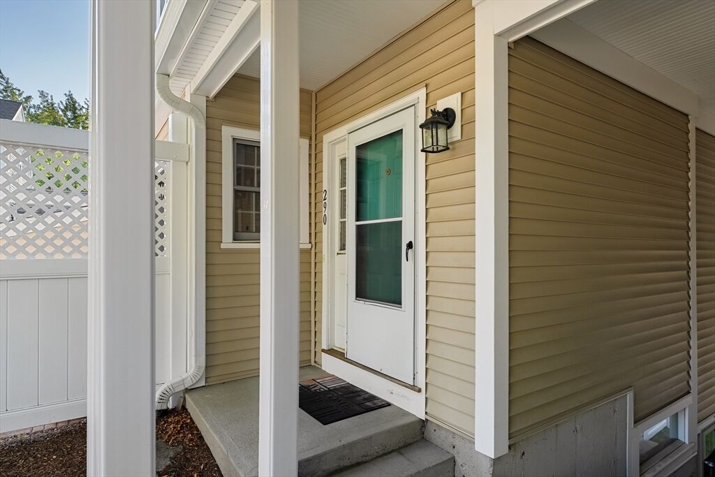 Property Photo:  290 Allerton Commons Ln 290  MA 02184 