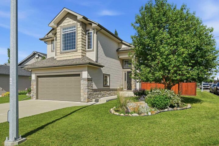 Property Photo: 260 Willow Ridge Manor SW AB T0L 0H0