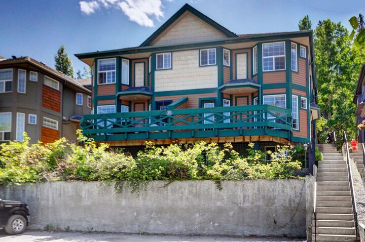 Property Photo: 823 Wilson Way 3 AB T1W 2Y8