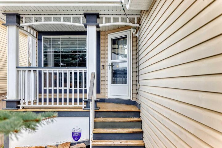 Property Photo:  3767 Springbank Drive SW  AB T3H 4J5 