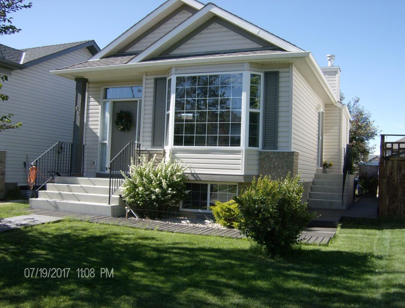 Property Photo:  55 Eversyde Green SW  AB T2Y 5C7 