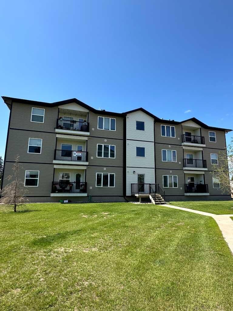 Property Photo: 4520 51 Street 201 A AB T9X 0A2