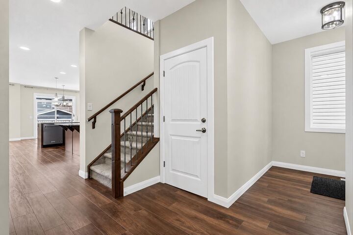 Property Photo: 62 Evansfield Green NW AB T3P 1J9