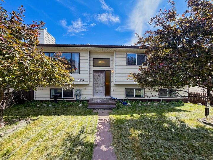 8534 21 Avenue — photo 1