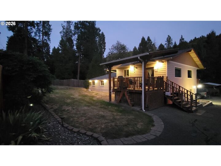 Property Photo:  5407 Buckhorn Rd  OR 97470 