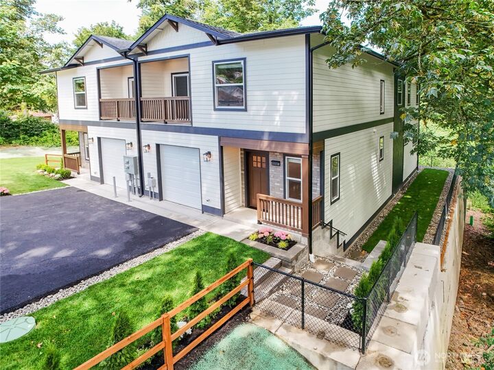 Property Photo: 3333 Nassau Street B WA 98201