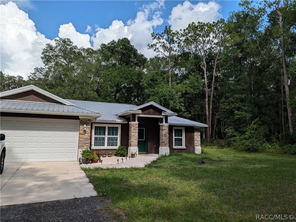 Property Photo:  9711 S Berkshire Avenue  FL 34452 