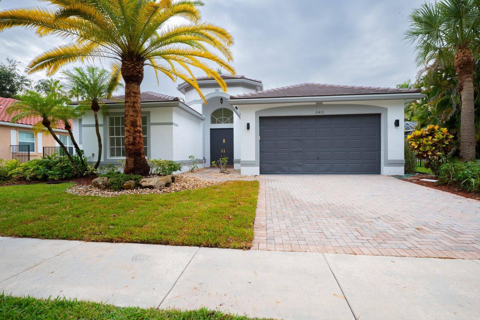 Property Photo: 19428 Estuary Drive FL 33498