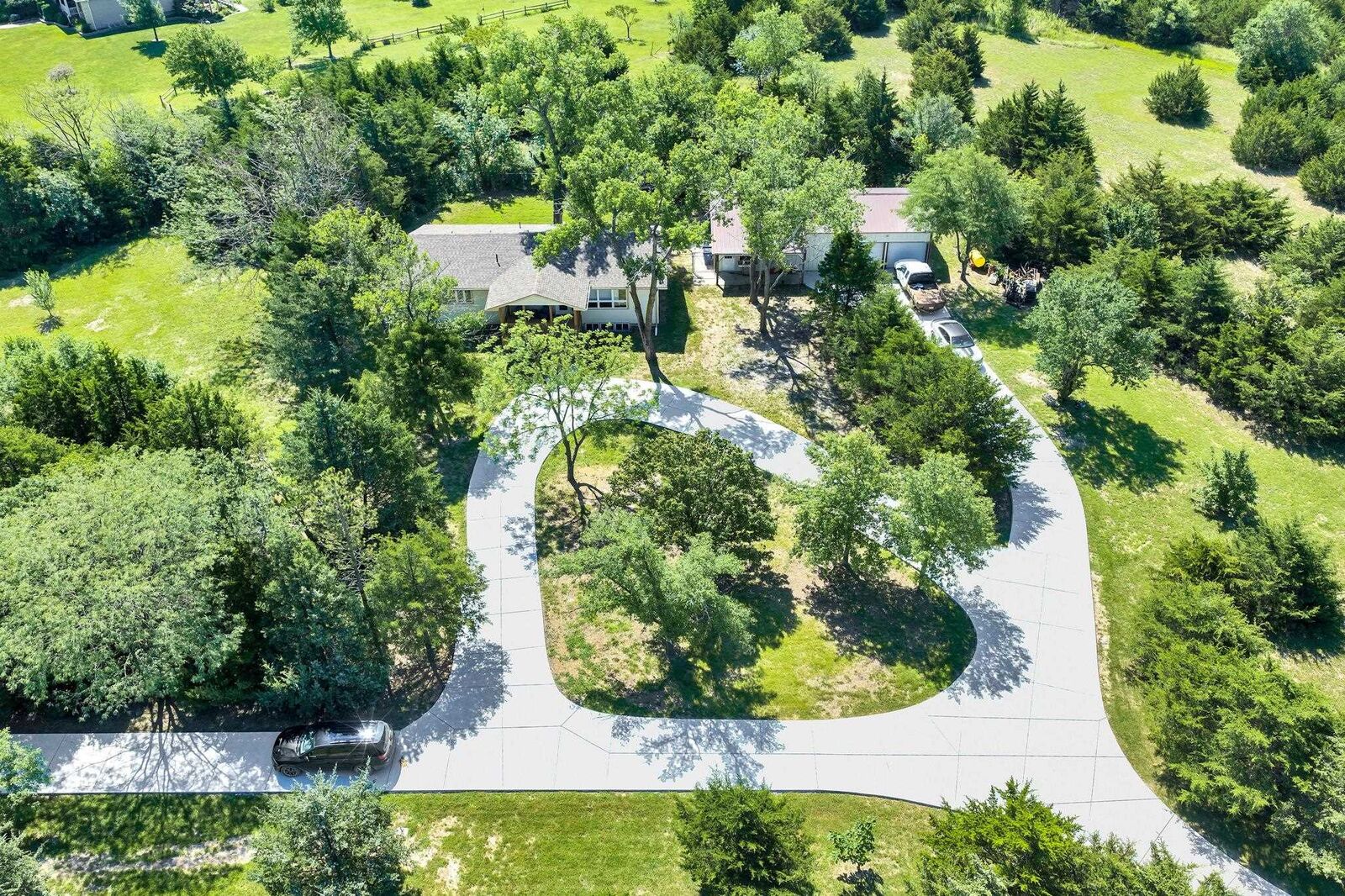 Property Photo: 4936 NW County Line Rd KS 67017