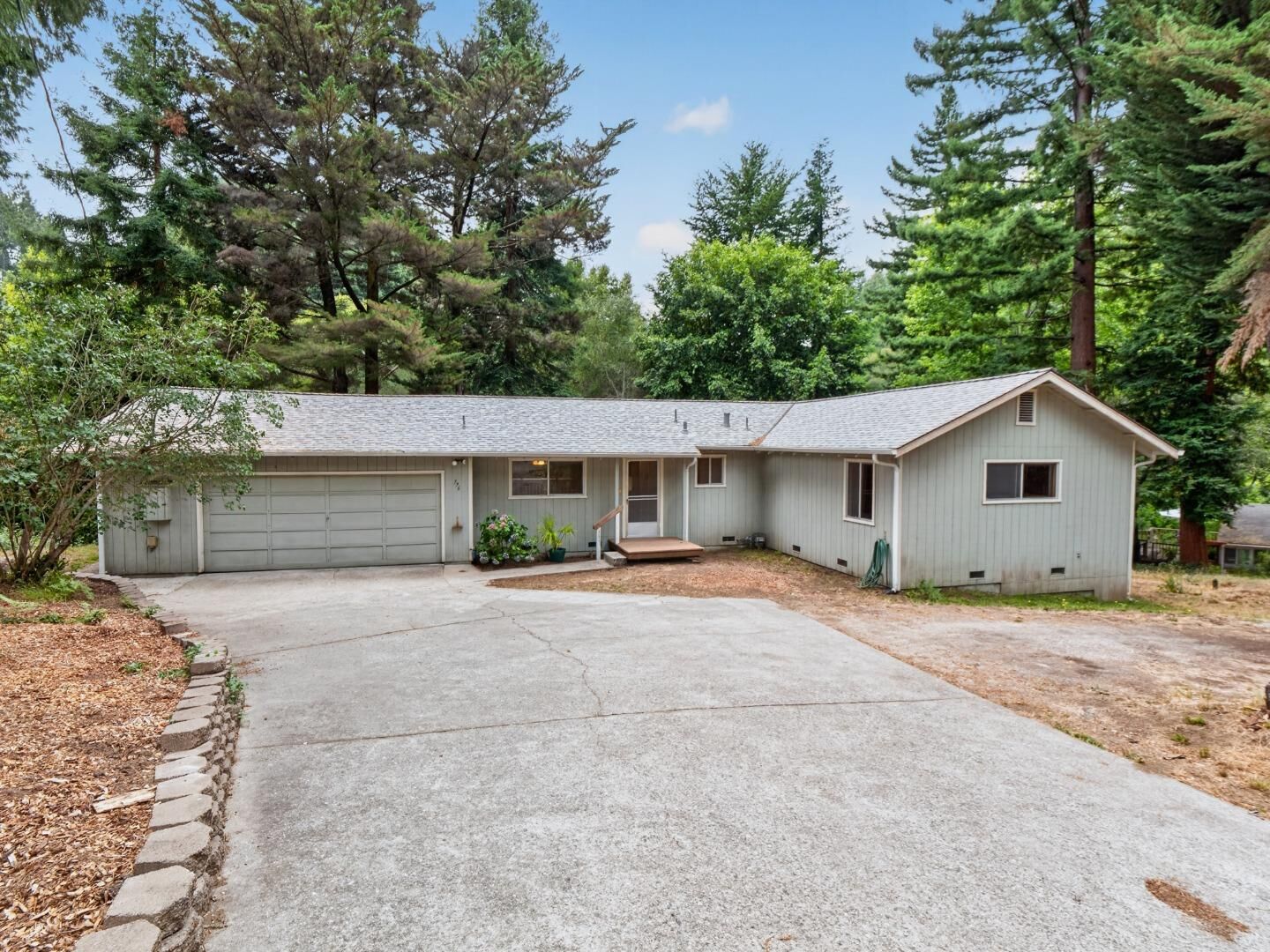 Property Photo:  776 Skyline Drive  CA 95018 