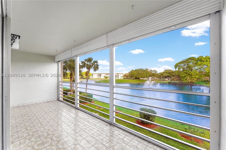 Property Photo: 4301 Martinique Cir H2 FL 33066