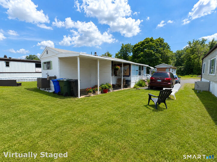 Property Photo: 18 Rivermead Boulevard CT 06118