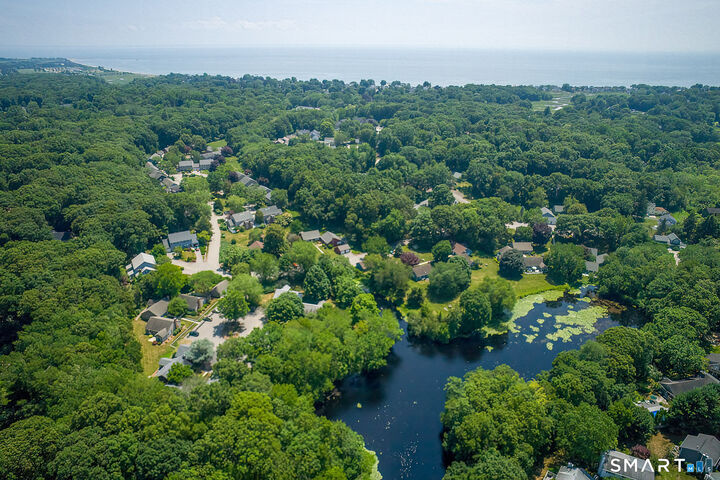Property Photo:  40 Hampshire Road 40  CT 06443 
