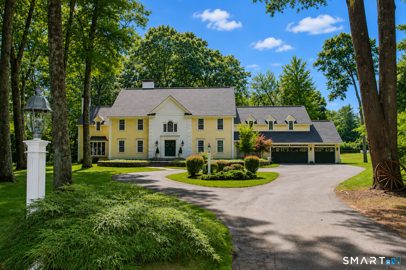 Property Photo:  45 Longview Road  CT 06001 