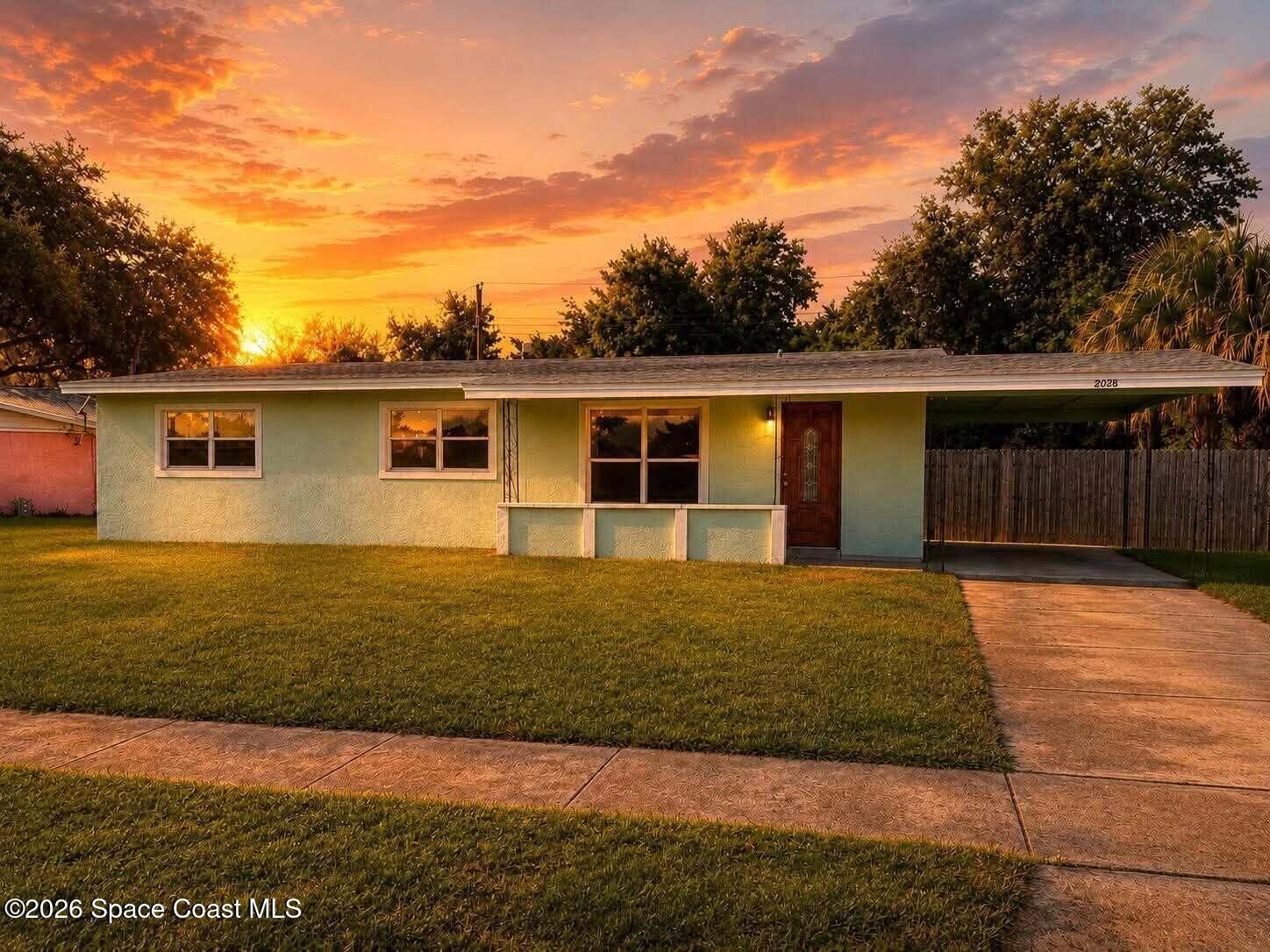 Property Photo:  2028 Rollins Drive SE  FL 32922 