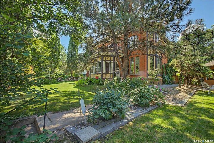 Property Photo: 313 19th Street W SK S6V 4C8
