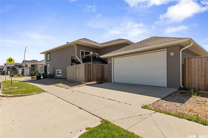 Property Photo:  622 Glacial Shores Way  SK S7W 0R5 