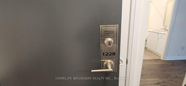 Property Photo: 3270 Sheppard Avenue E 1228 ON M1T 3K3