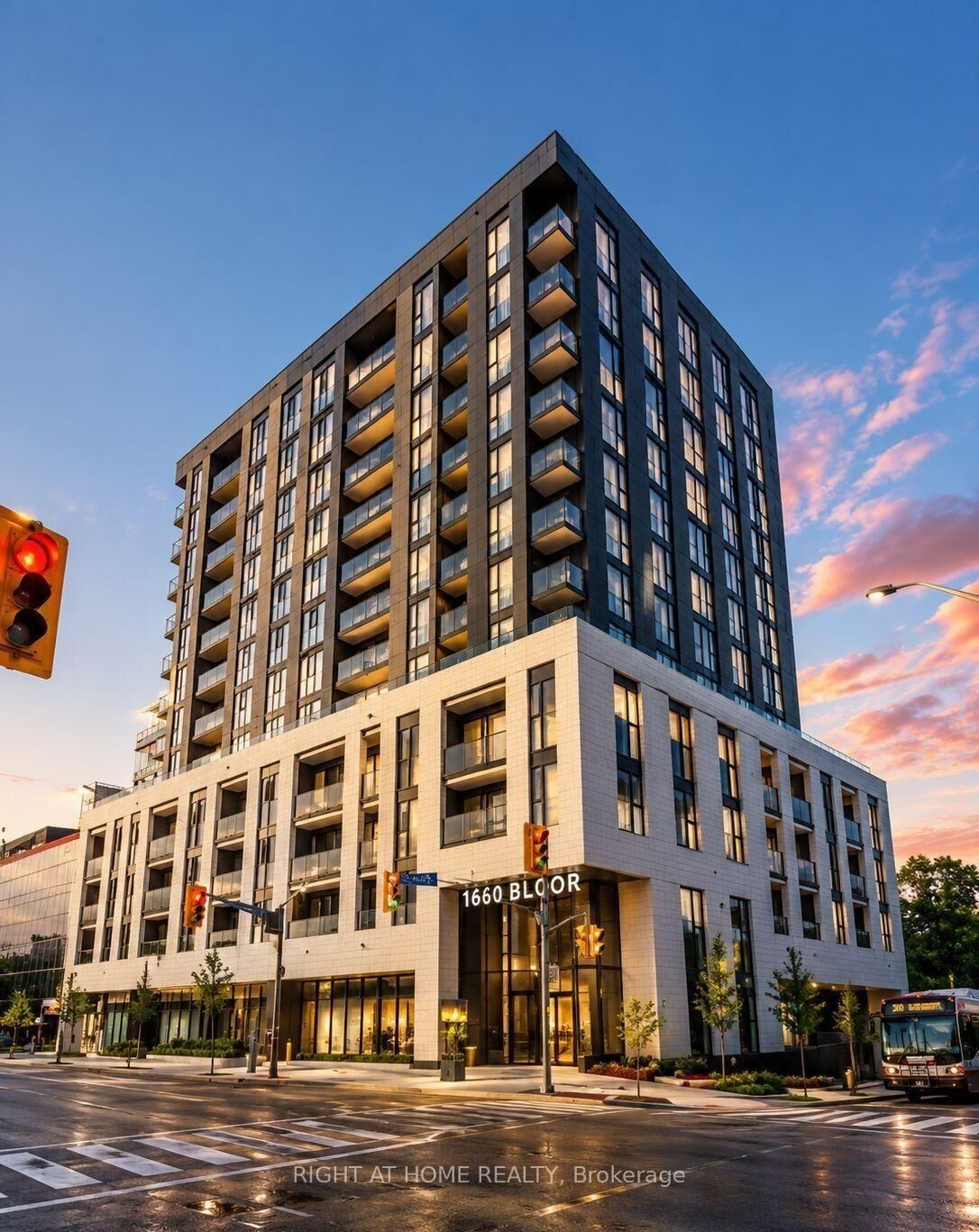Property Photo:  1660 Bloor Street W 418  ON M6P 0C6 