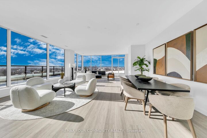 Property Photo: 8188 Yonge Street 1002 ON L4J 0M2