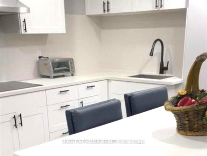 Property Photo: 46 Aishford Road Bsmt ON L3Z 3E2