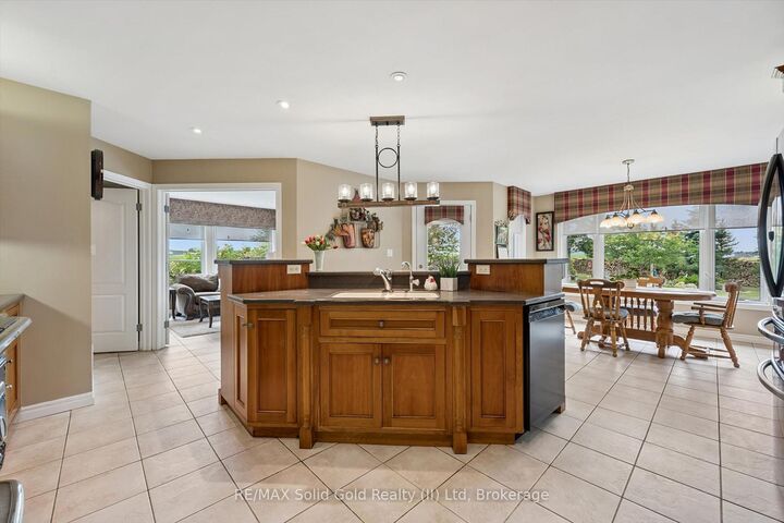 2800 Moser Young Road — photo 1